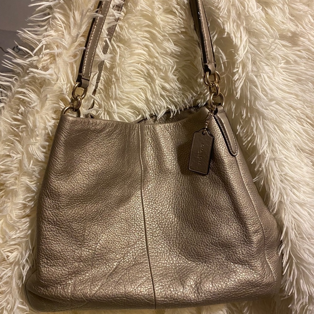 Coach pebbled leather 3 compartment Phoebe leather bag